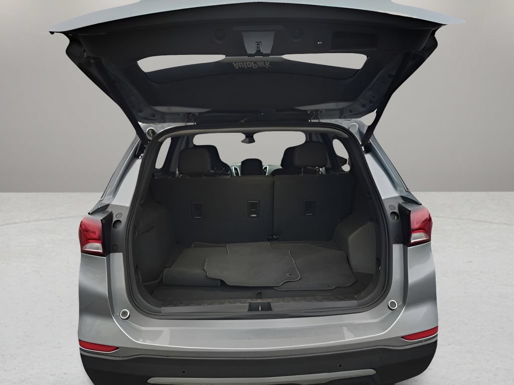 Used 2024 Chevrolet Equinox LT AWD/4WD image 9