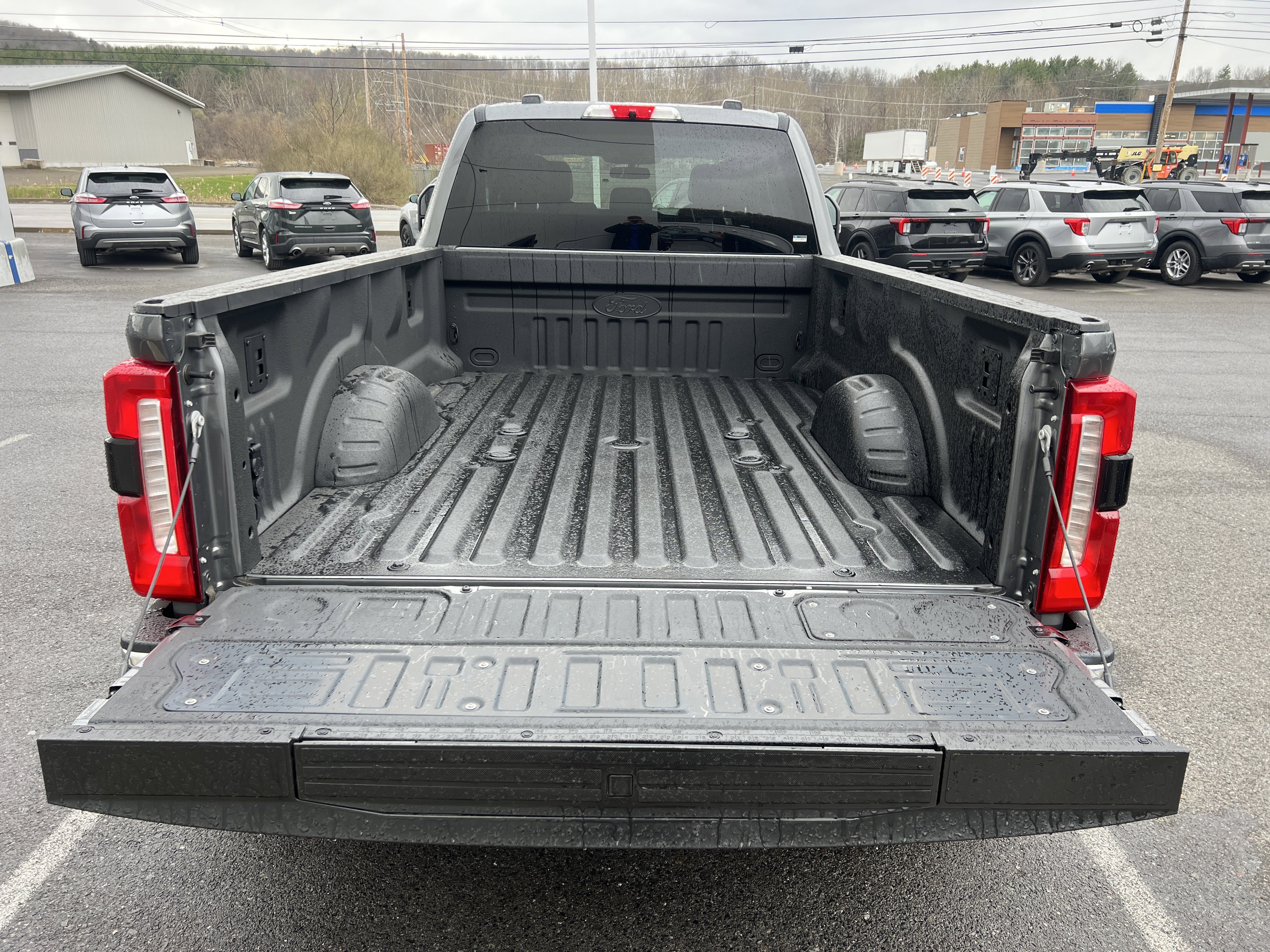 Certified 2025 Ford F350 Lariat AWD/4WD image 5