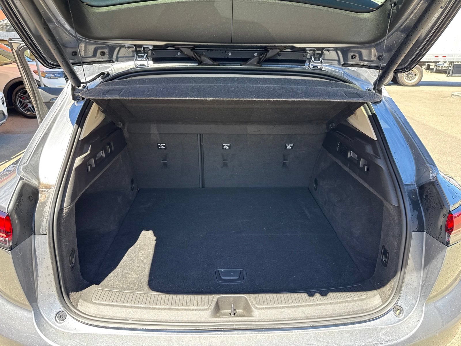 Used 2022 Buick Envision Essence w/ Sport Touring Package FWD image 16