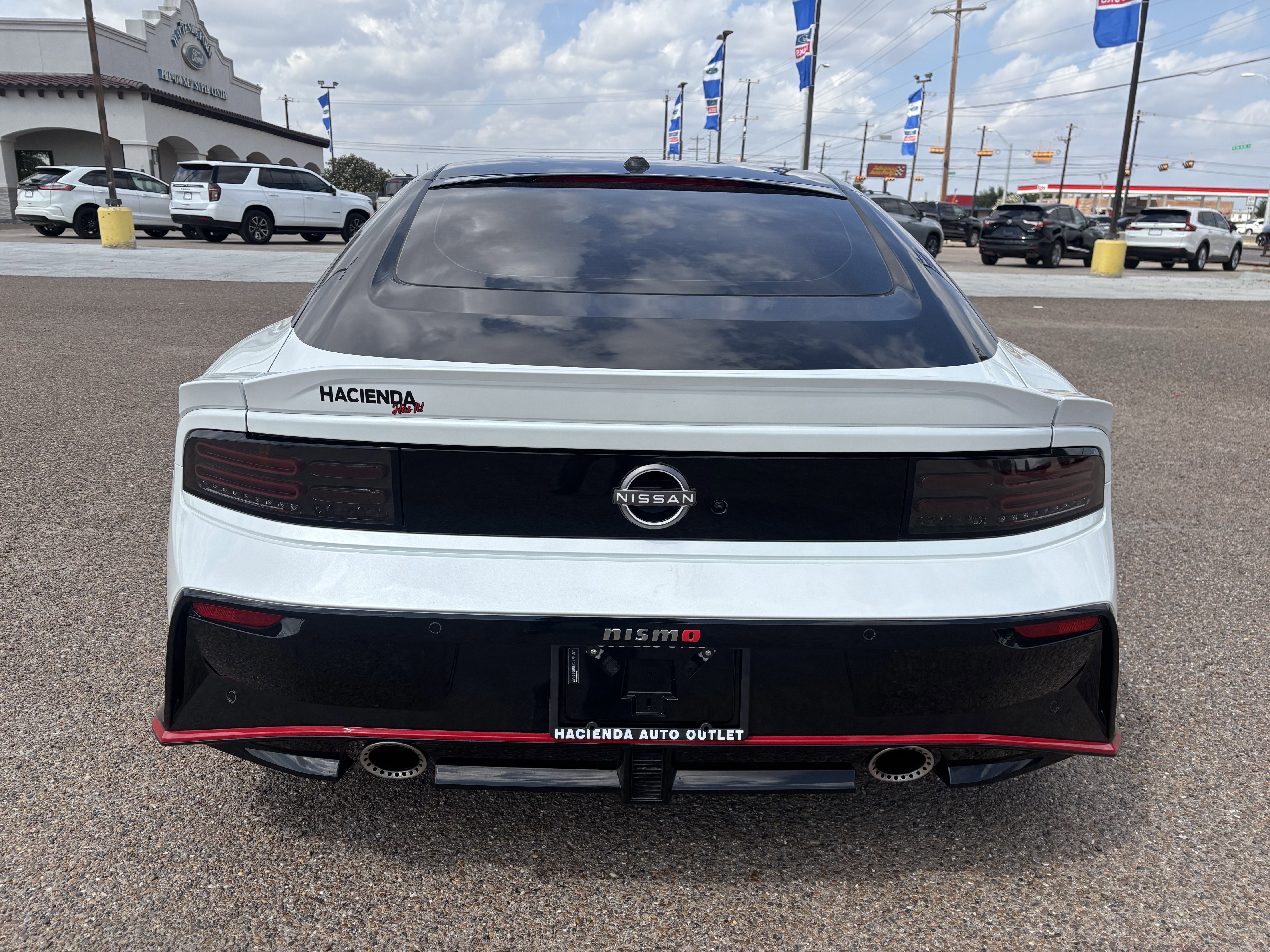 Used 2024 Nissan Z NISMO w/ Floor Mat Package image 4