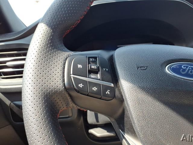 Certified 2025 Ford Escape ST-Line image 15