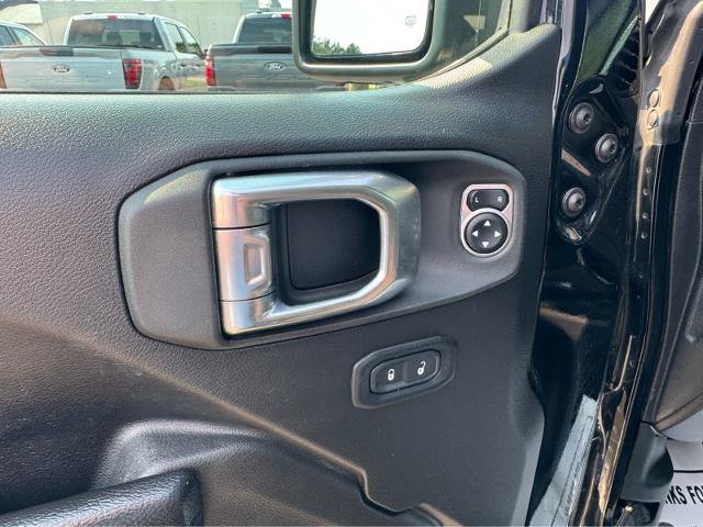 Used 2023 Jeep Gladiator Sport AWD/4WD image 14