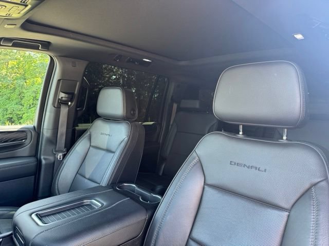Used 2024 GMC Yukon XL Denali AWD/4WD image 28