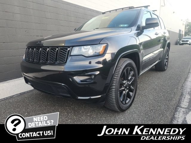 Used 2018 Jeep Grand Cherokee Altitude AWD/4WD image 1