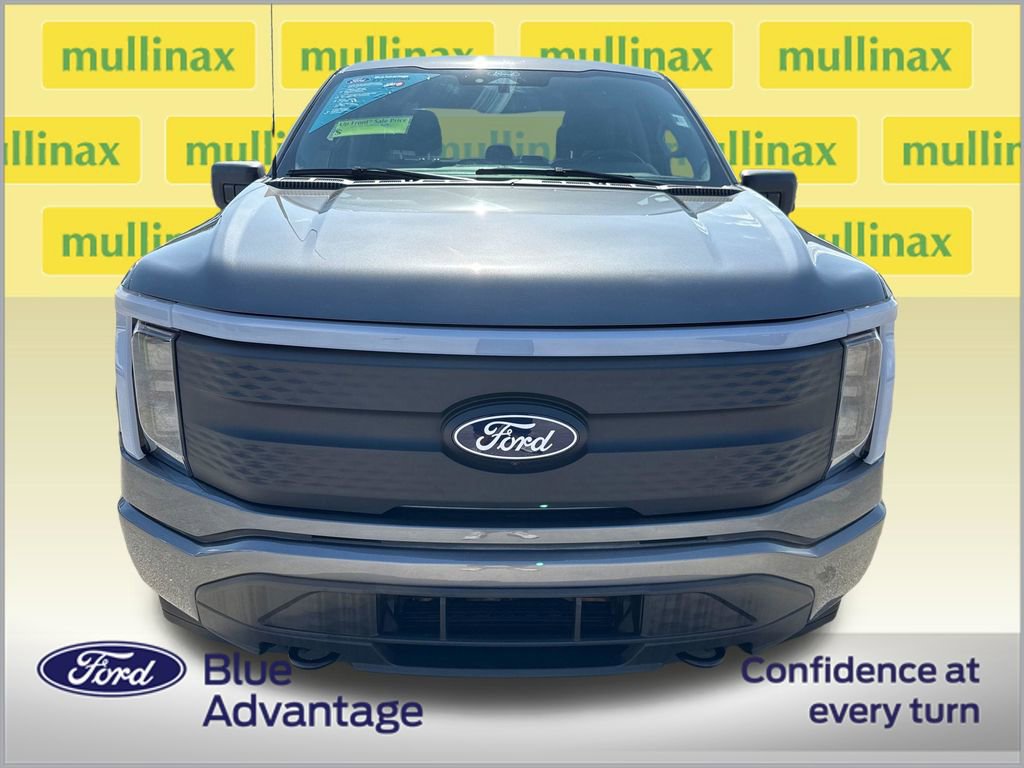 Certified 2025 Ford F150 Lightning XLT AWD/4WD image 11