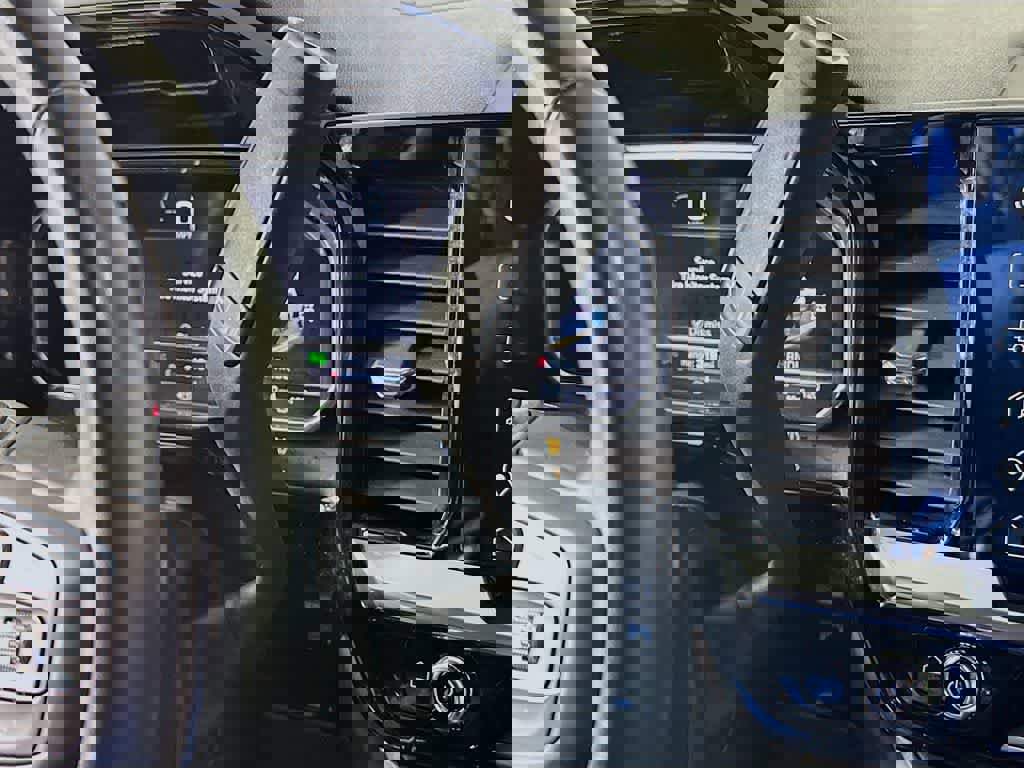 Used 2024 GMC Sierra 2500 SLT w/ SLT Premium Package image 22