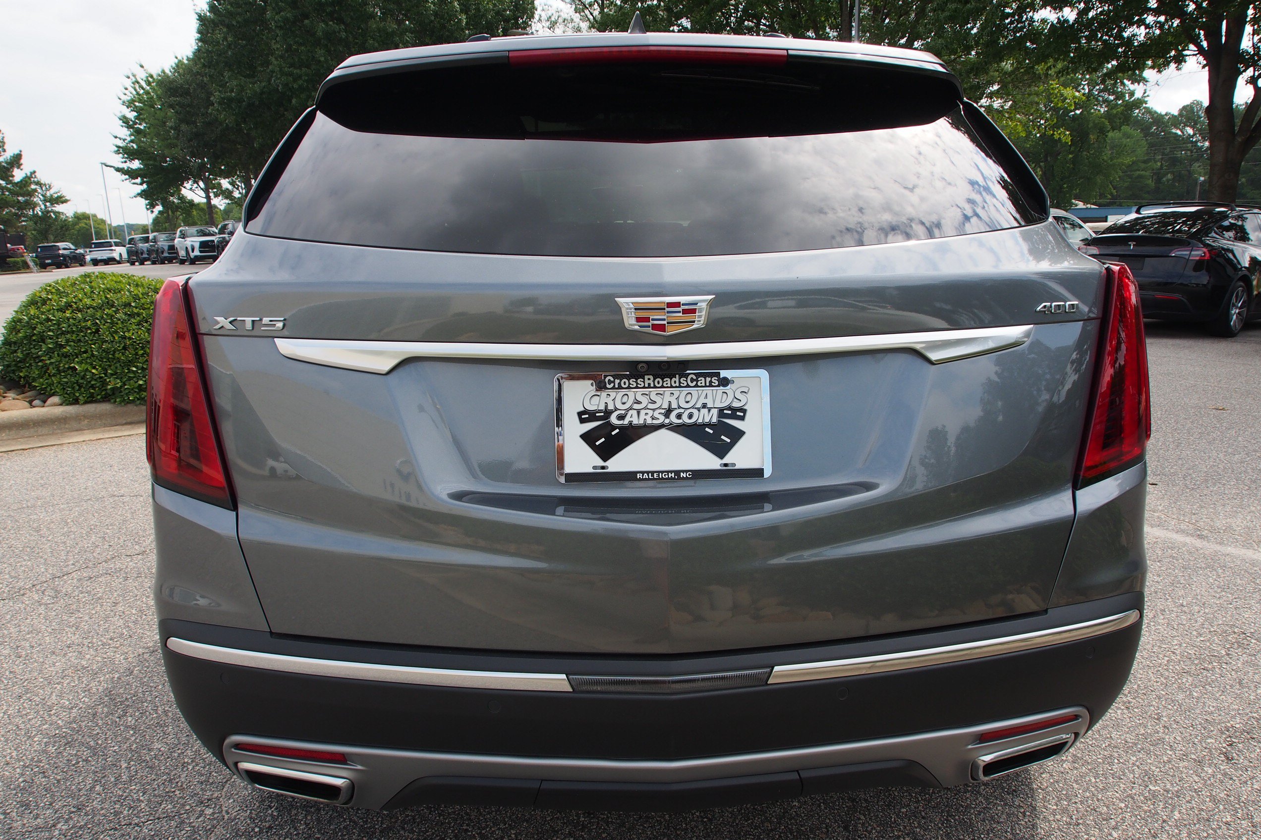 Used 2022 Cadillac XT5 Premium Luxury w/ Technology Package FWD image 7