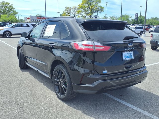Certified 2024 Ford Edge ST-Line AWD/4WD image 3