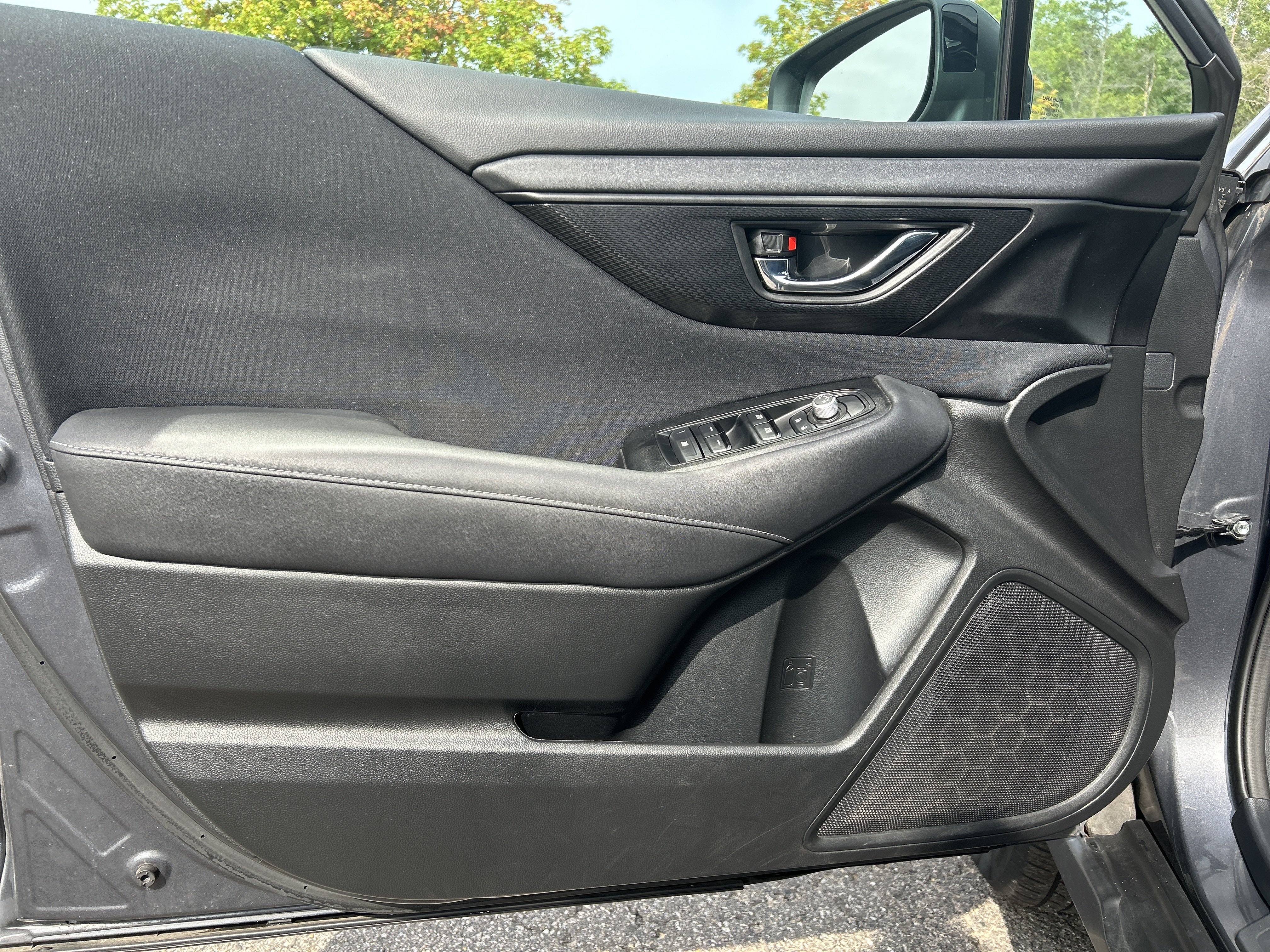 Used 2023 Subaru Outback Premium AWD/4WD image 9