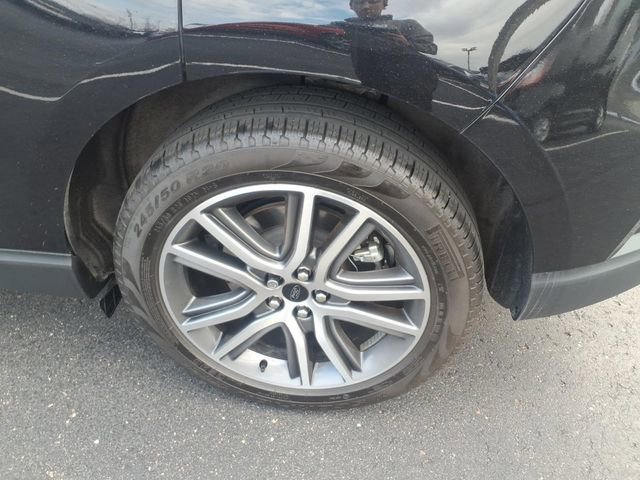 Certified 2024 Ford Edge Titanium w/ Equipment Group 301A image 8