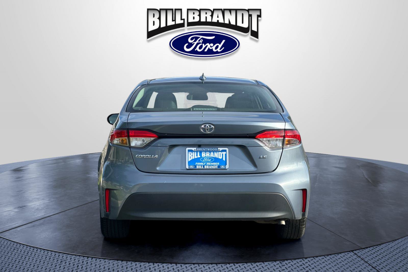 Used 2024 Toyota Corolla LE FWD image 4
