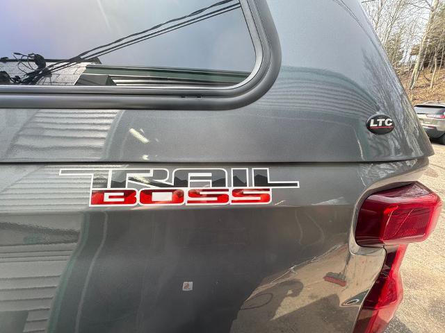 Used 2022 Chevrolet Silverado 1500 LT Trail Boss w/ Bed Protection Package AWD/4WD image 36