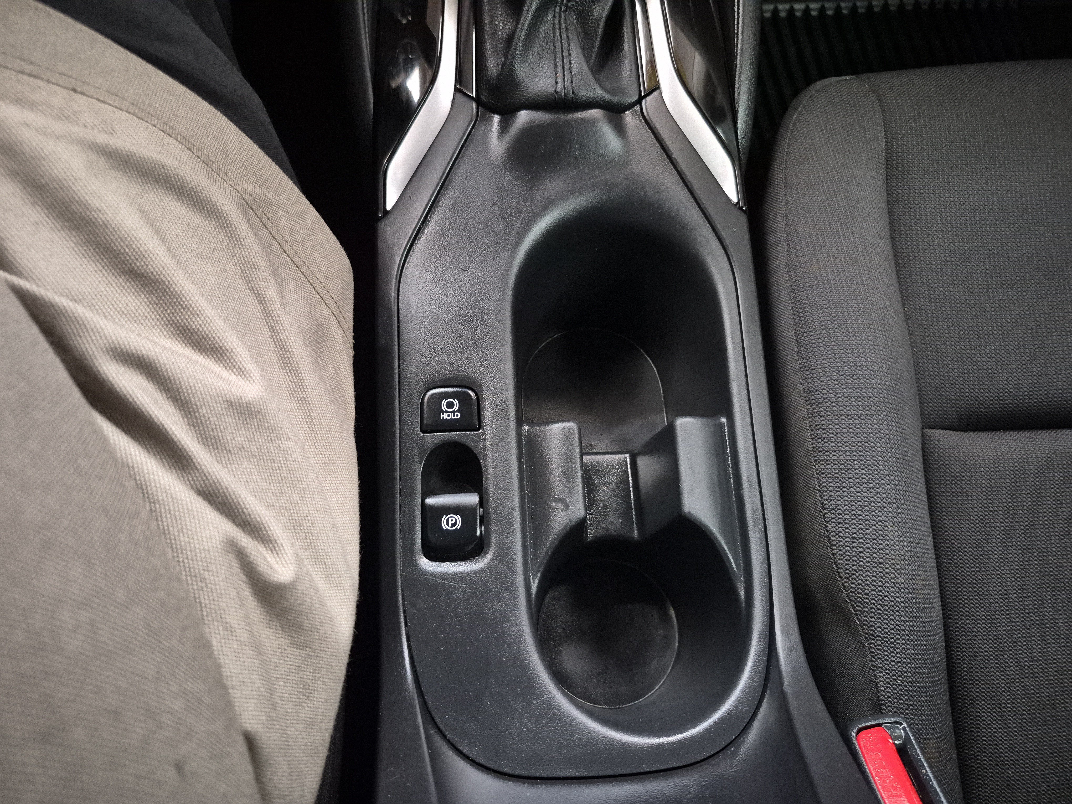 Used 2026 Toyota Corolla LE FWD image 31
