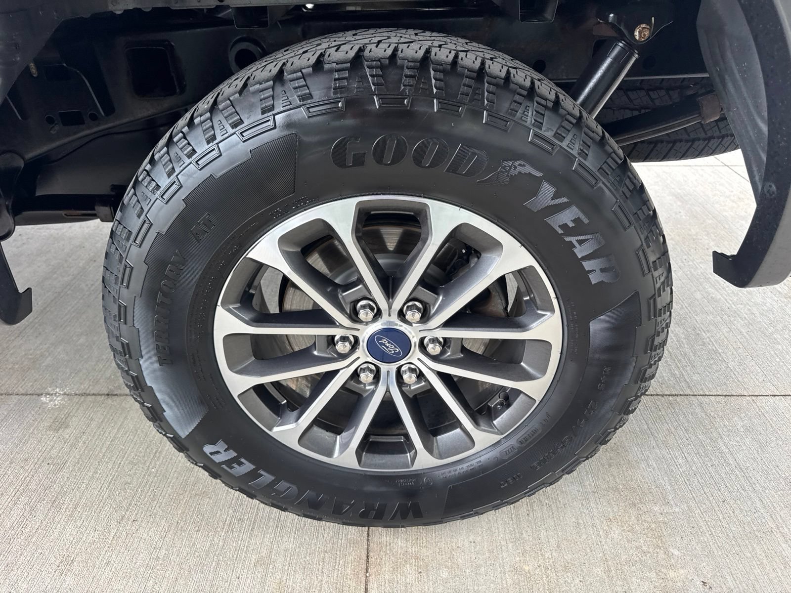 Certified 2019 Ford F150 XLT w/ Equipment Group 302A Luxury AWD/4WD image 21