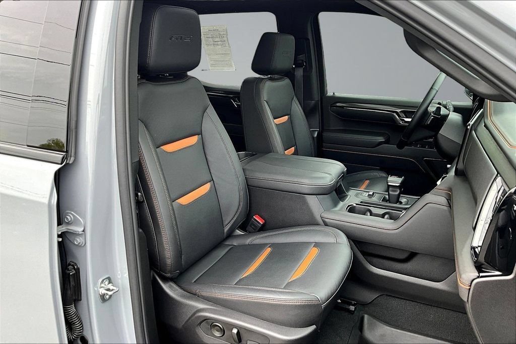 Used 2025 GMC Sierra 1500 AT4 w/ AT4 Premium Package AWD/4WD image 33