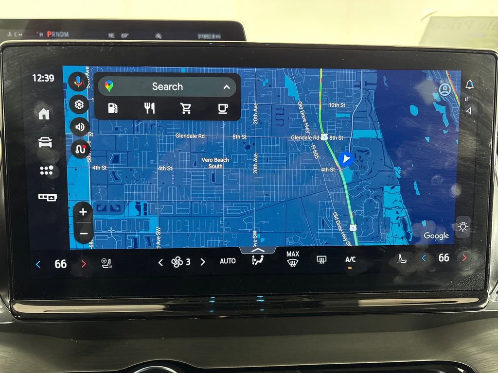 Certified 2025 Ford Expedition Platinum image 26