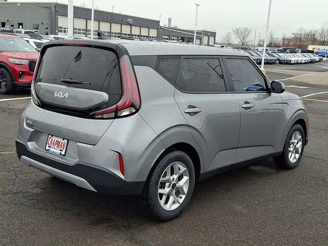 Used 2023 Kia Soul LX w/ LX Technology Package image 6