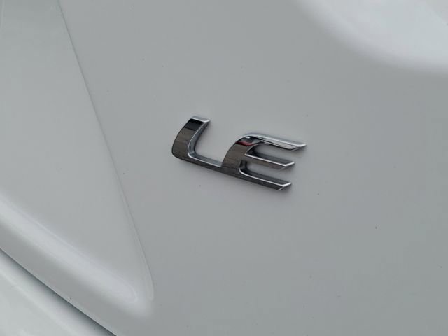 Used 2023 Toyota Corolla LE image 7