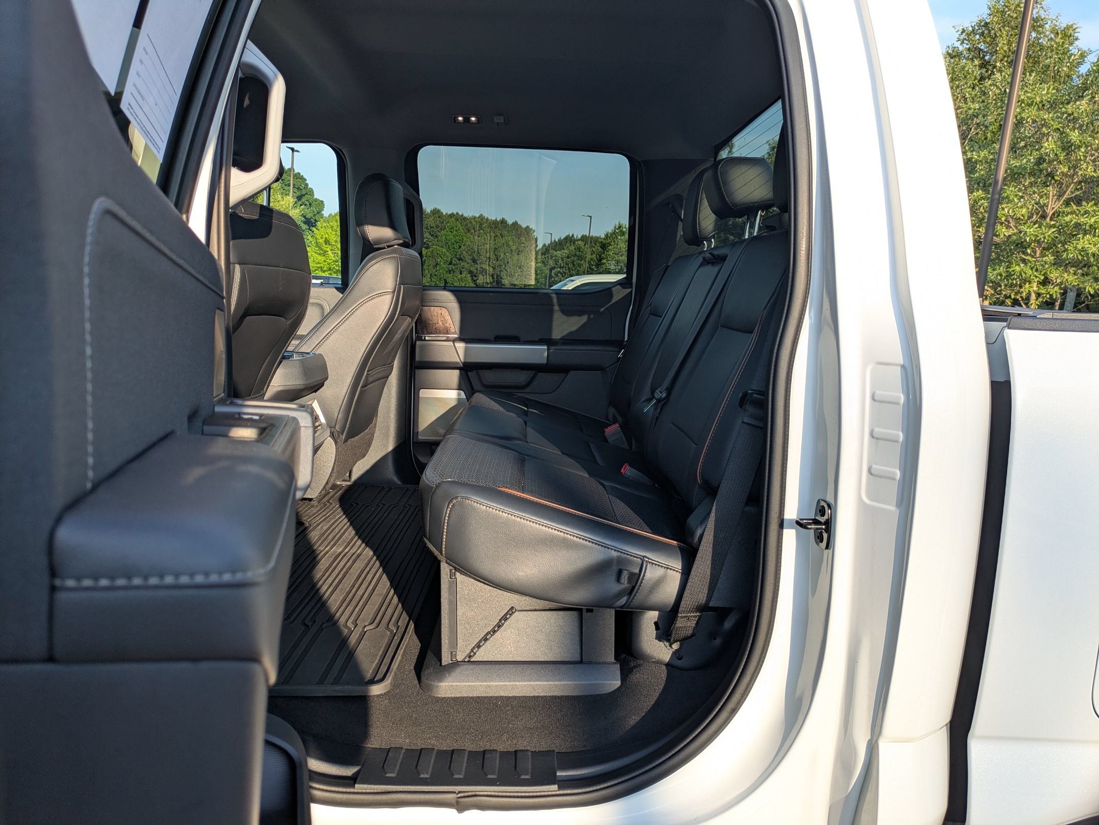 Certified 2025 Ford F250 Lariat w/ Chrome Package AWD/4WD image 29