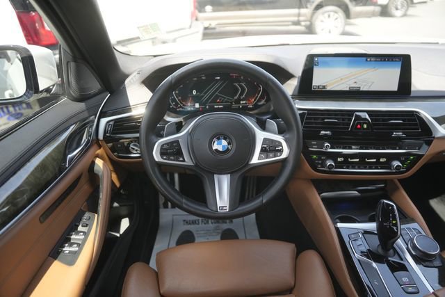 Used 2020 BMW 540i w/ M Sport Package image 22