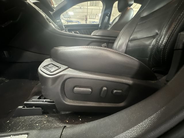 Certified 2018 Ford Taurus SHO w/ Driver Assist Package AWD/4WD image 18
