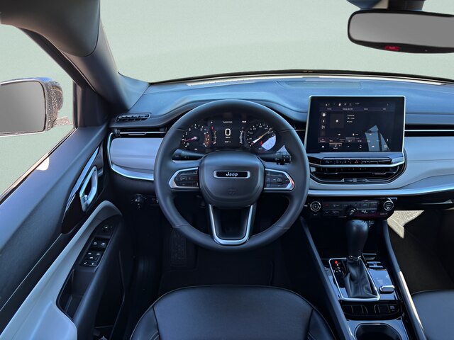 Used 2025 Jeep Compass Limited AWD/4WD image 6