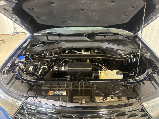 Certified 2022 Ford Explorer ST-Line w/ Class IV Trailer Tow Package AWD/4WD image 6