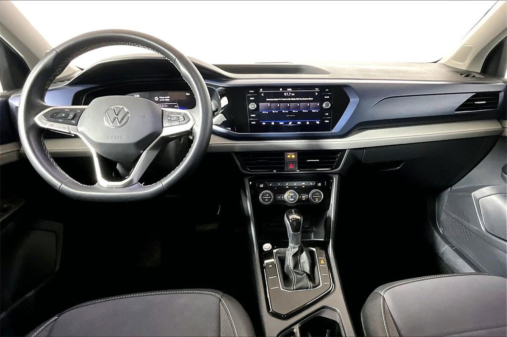 Used 2024 Volkswagen Taos SE image 11
