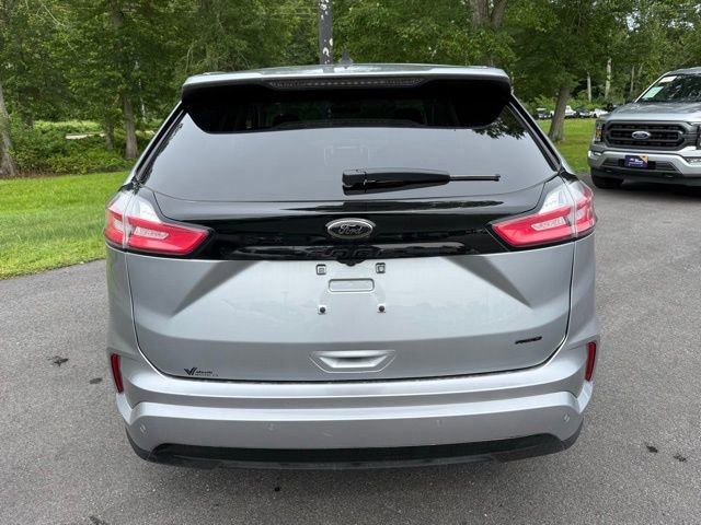 Certified 2024 Ford Edge SE w/ Black Appearance Package image 4