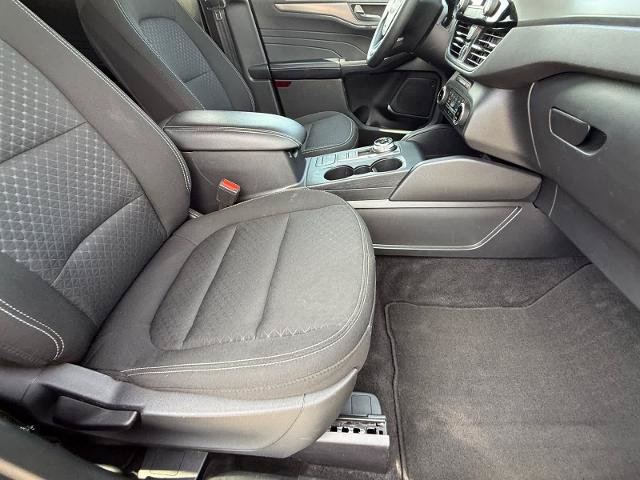 Certified 2025 Ford Escape Active AWD/4WD image 10