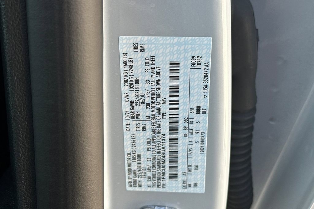 Certified 2025 Ford Escape ST-Line w/ Equipment Group 301A FWD image 33