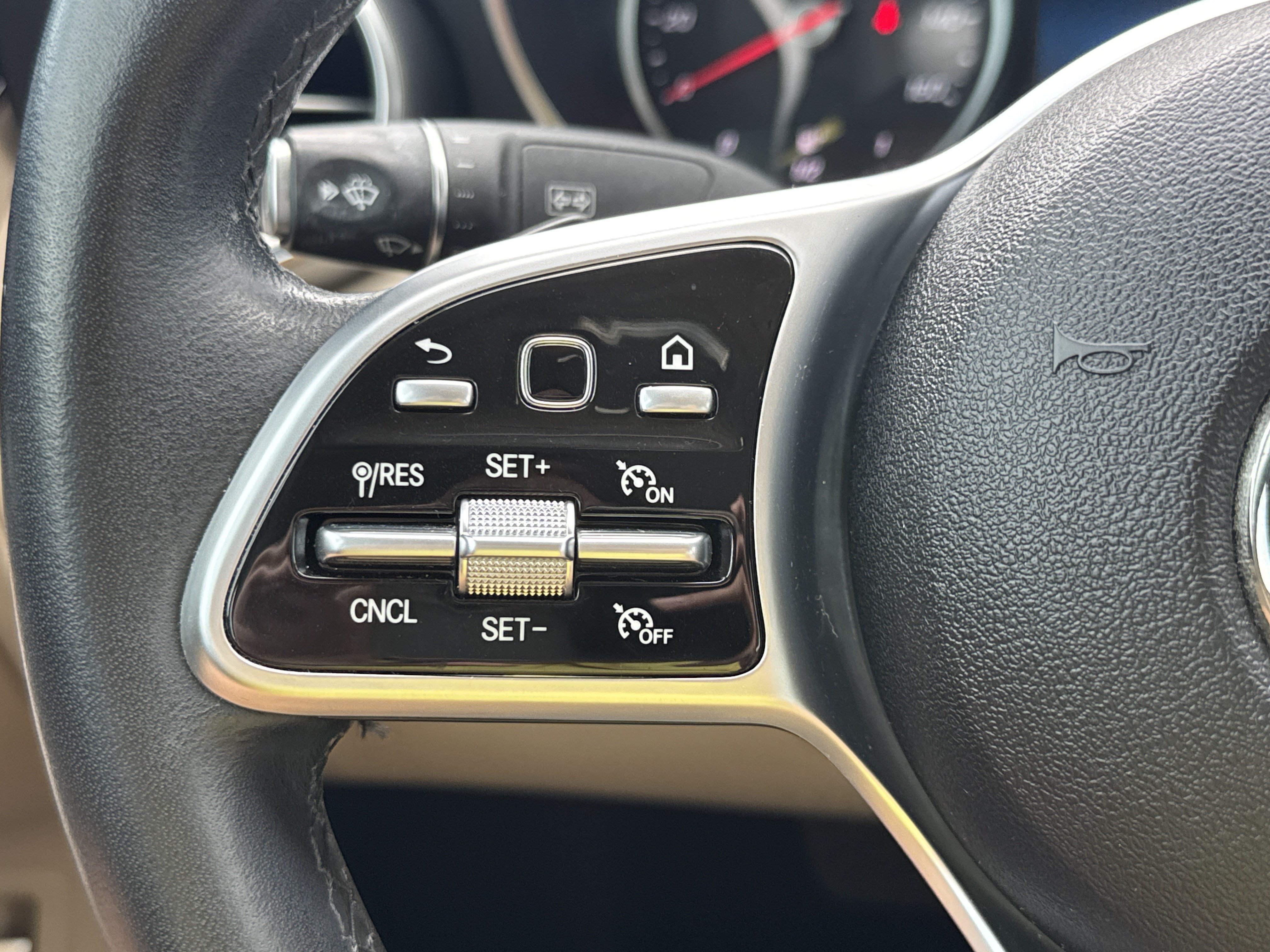 Used 2019 Mercedes-Benz C 300 Sedan image 16