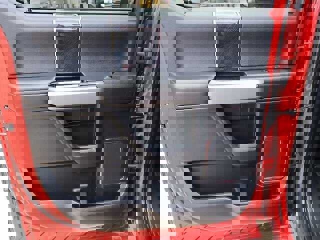 Certified 2020 Ford F450 Platinum w/ FX4 Off-Road Package image 23