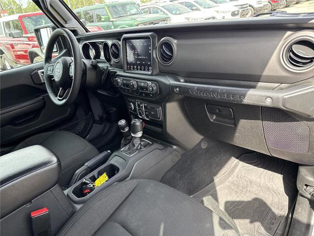 Used 2023 Jeep Wrangler Willys image 19
