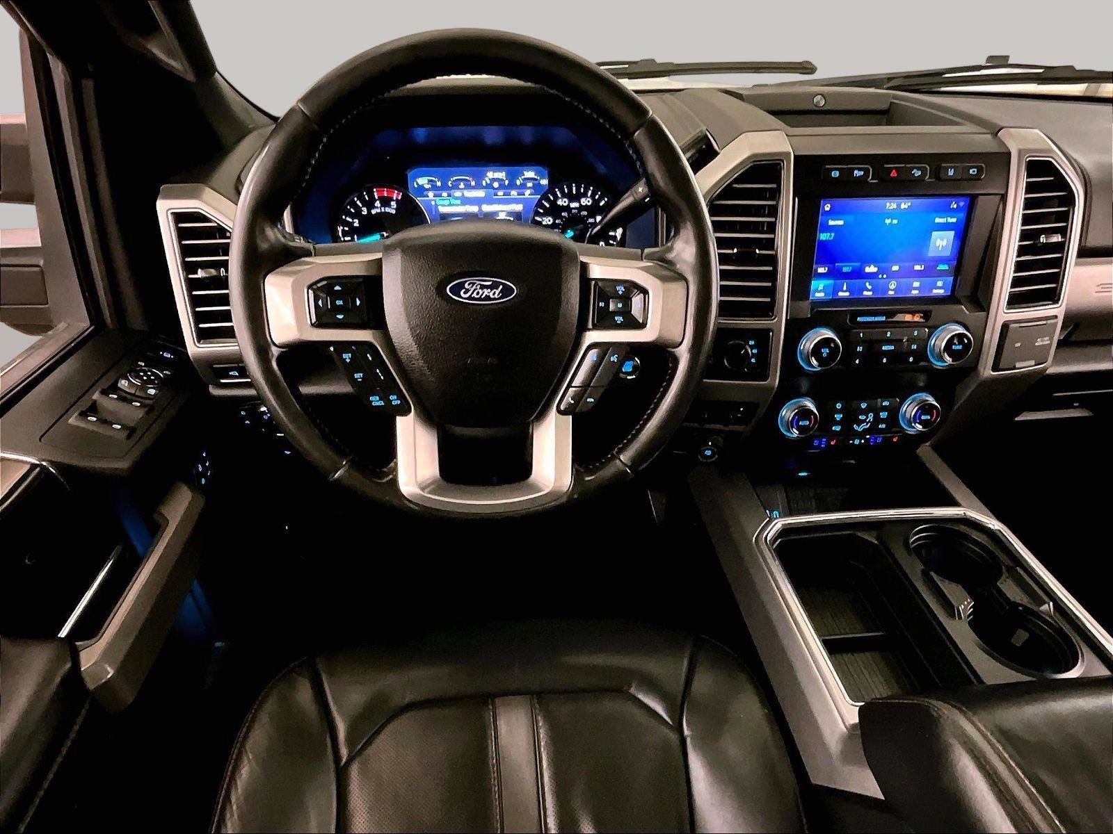 Certified 2020 Ford F250 Platinum w/ FX4 Off-Road Package AWD/4WD image 5