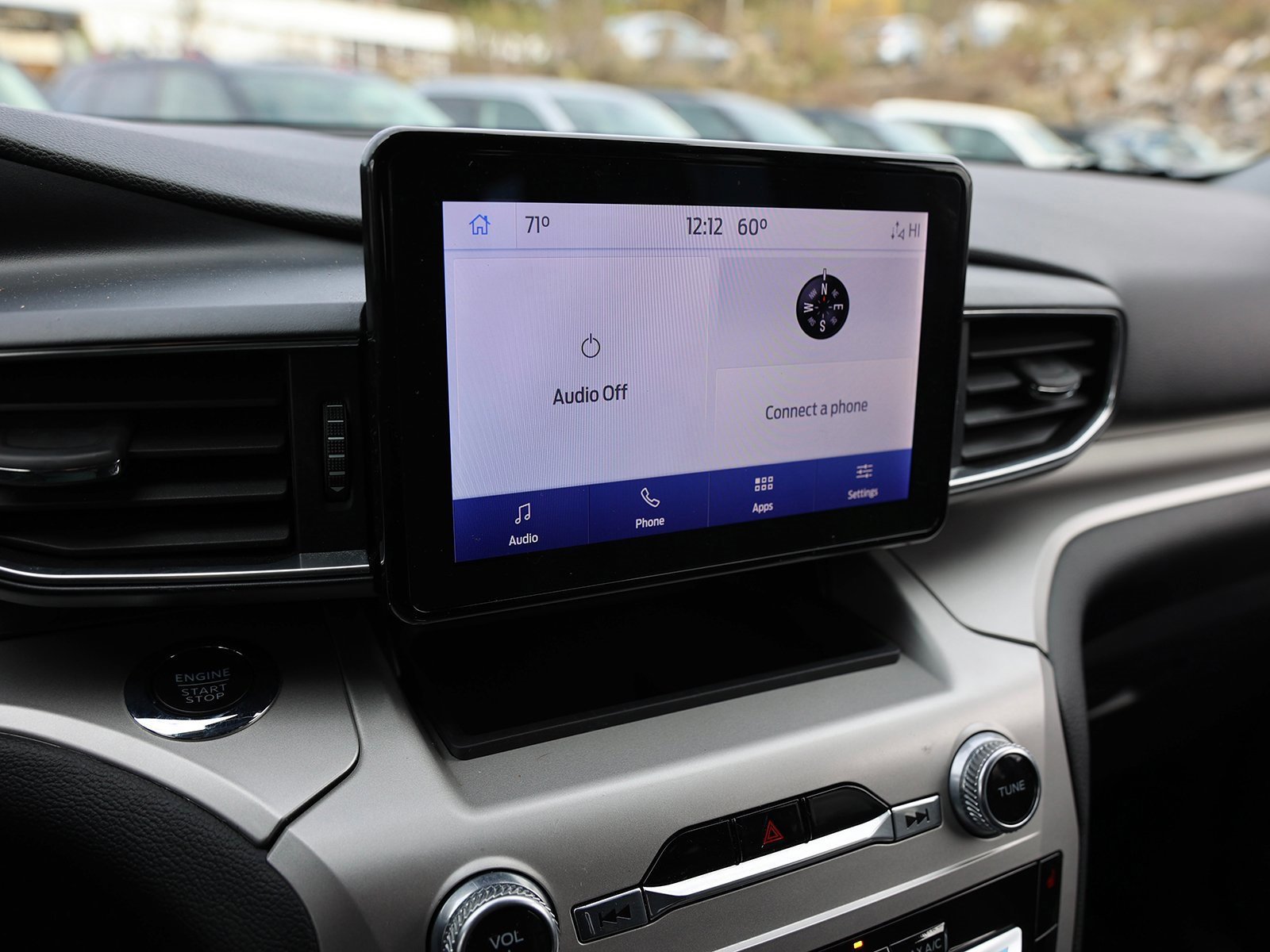 Certified 2022 Ford Explorer XLT w/ Equipment Group 202A image 27