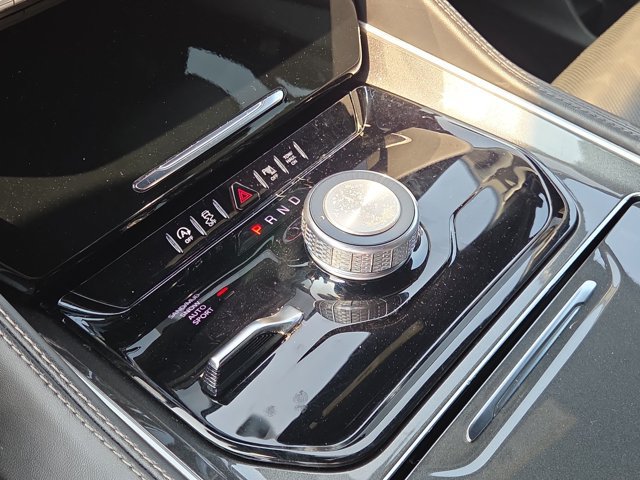 Used 2022 Jeep Wagoneer Series I AWD/4WD image 28