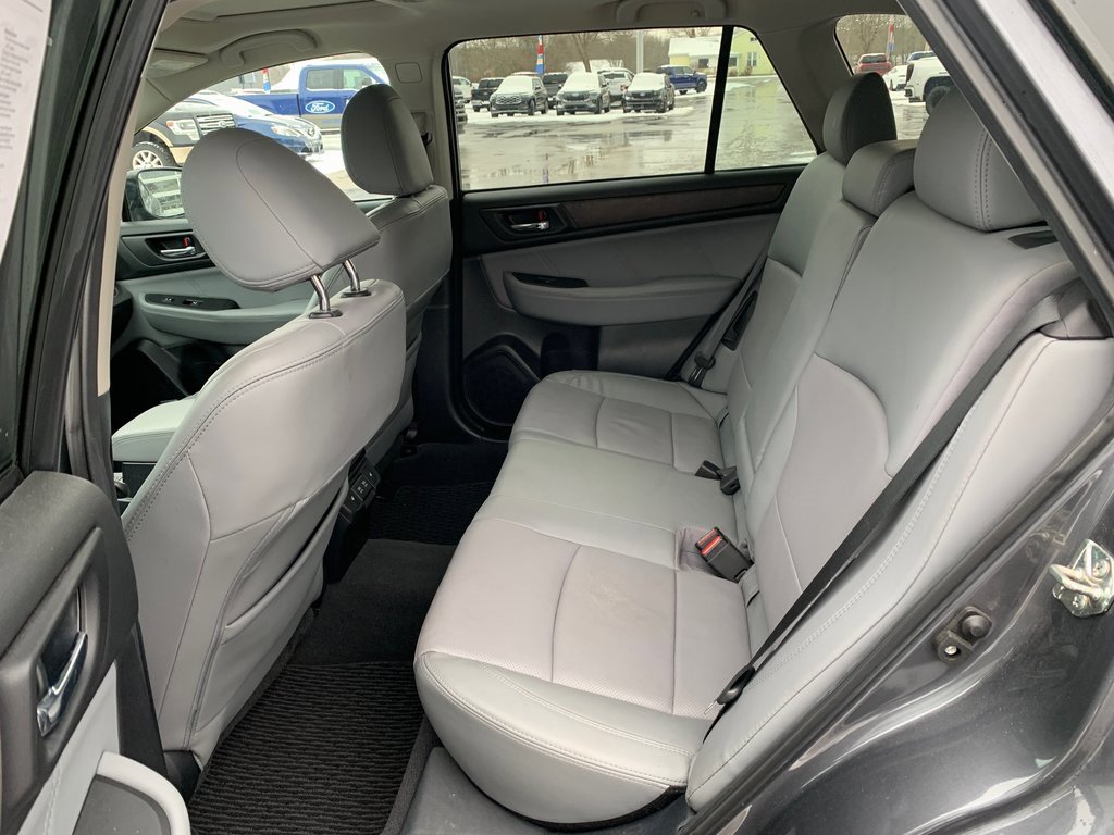 Used 2019 Subaru Outback 2.5i Limited w/ Popular Package #2 image 12