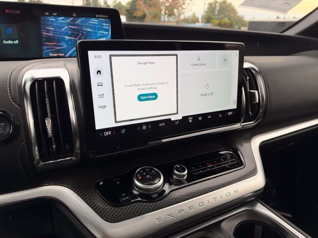 Certified 2025 Ford Expedition Max Platinum w/ Stealth Appearance Package AWD/4WD image 9