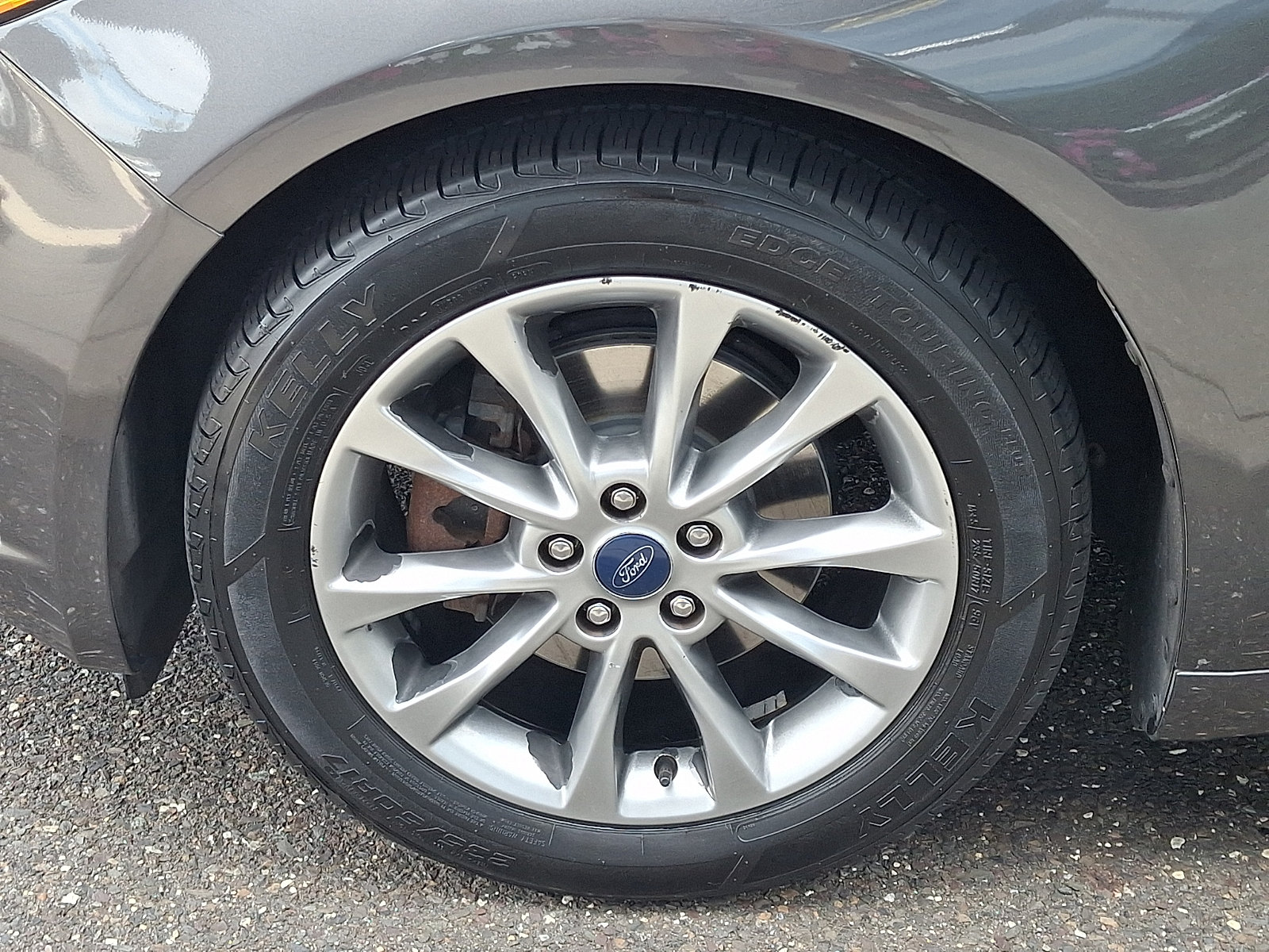 Certified 2017 Ford Fusion SE w/ Fusion SE Technology Package FWD image 10