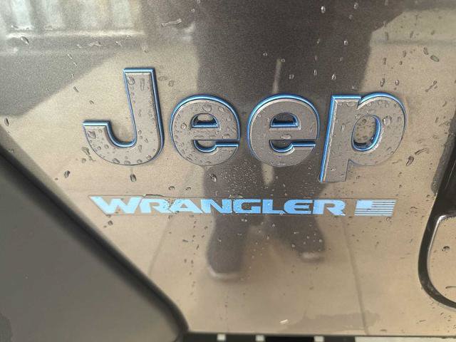 Used 2023 Jeep Wrangler Unlimited w/ Cold Weather Group AWD/4WD image 29