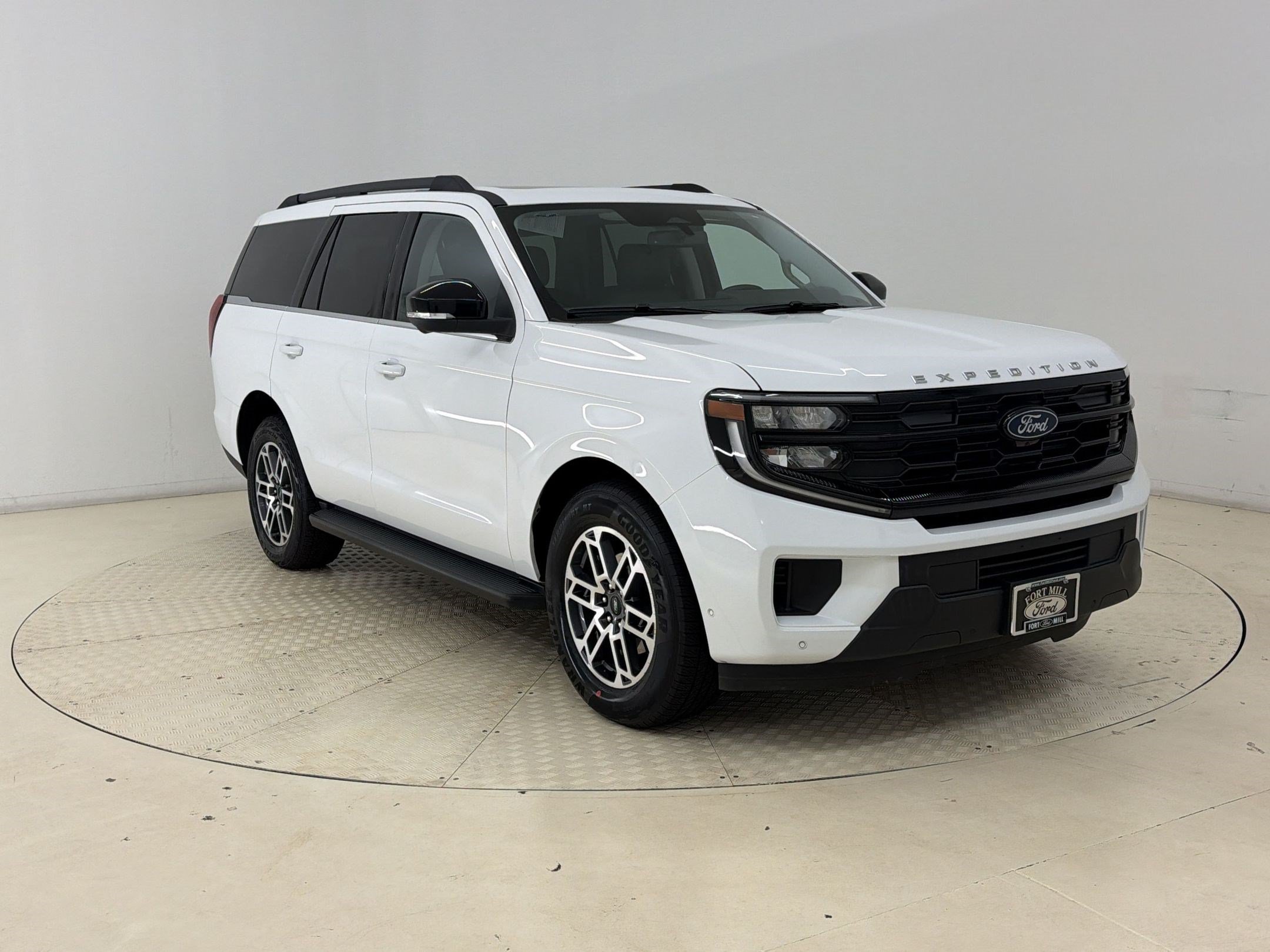 Certified 2025 Ford Expedition Active AWD/4WD image 7