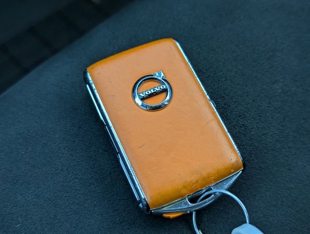 Used 2021 Volvo XC40 T5 R-Design w/ Protection Package Premier image 29