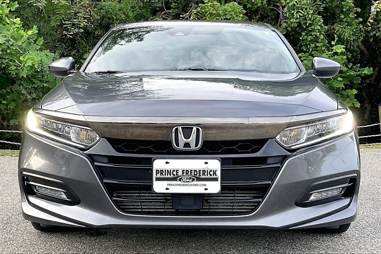 Used 2019 Honda Accord Sport image 2
