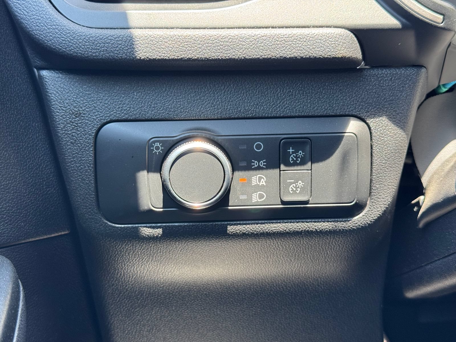 Certified 2022 Ford Escape SE FWD image 32