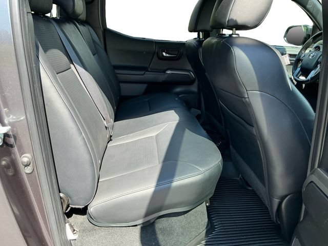 Used 2023 Toyota Tacoma Limited w/ Nightshade Package AWD/4WD image 18