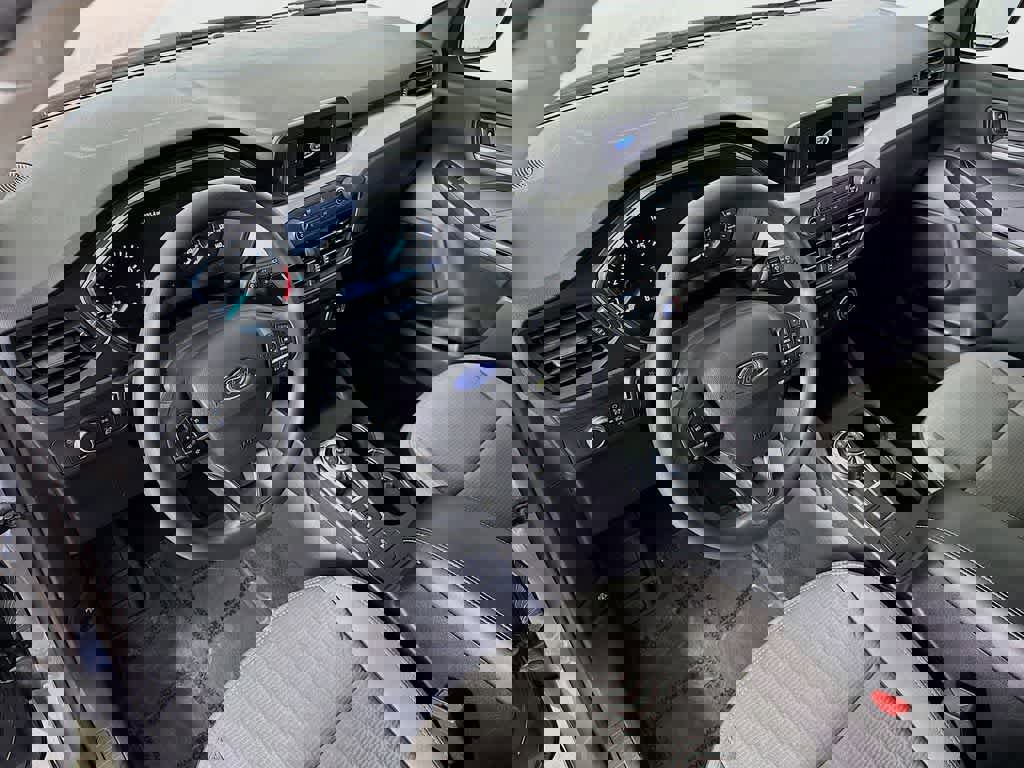 Certified 2022 Ford Escape S image 2