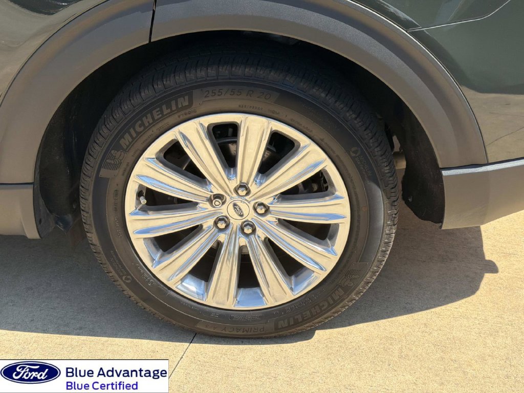 Certified 2023 Ford Explorer Limited w/ Limited Technology Package RWD image 5