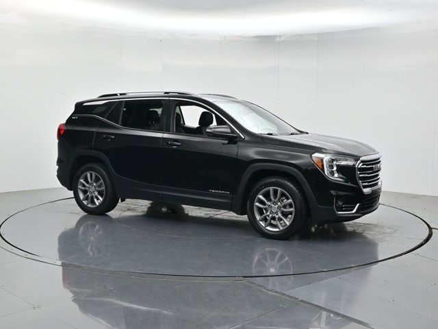 Used 2024 GMC Terrain SLT AWD/4WD image 3