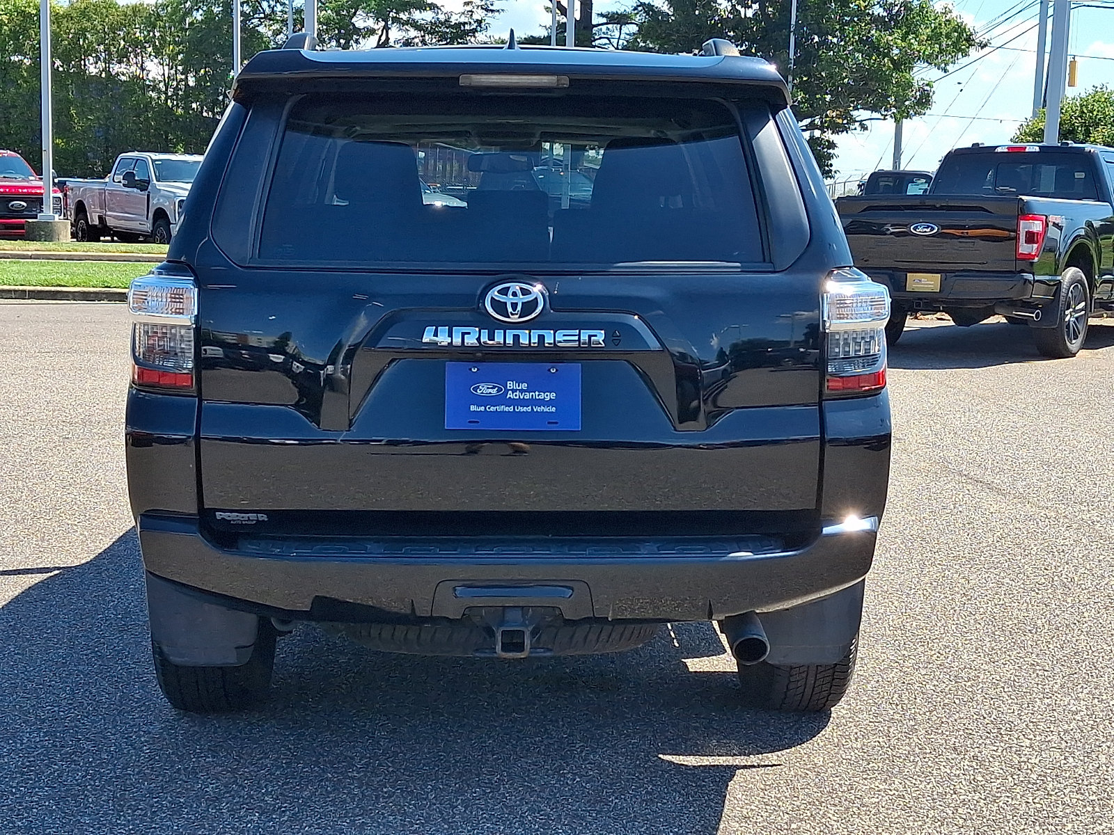 Used 2023 Toyota 4Runner SR5 Premium w/ Moonroof Package AWD/4WD image 9